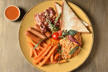 Завтрак от шефа с фирменным скремблом