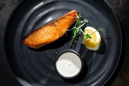 Стейк из лосося