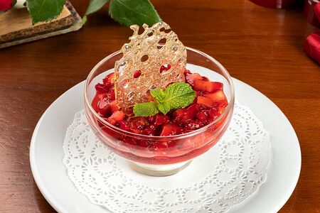 Баваруа с клубникой