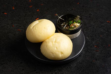 Булочки Бао с маслом Нори