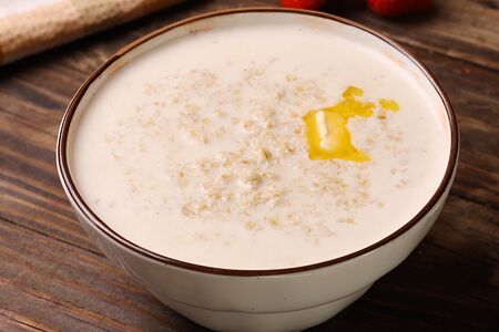 Каша овсяная на молоке