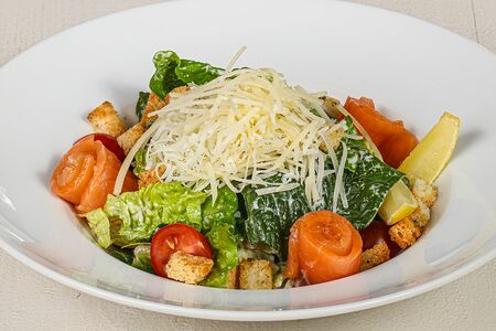 Цезарь с семгой