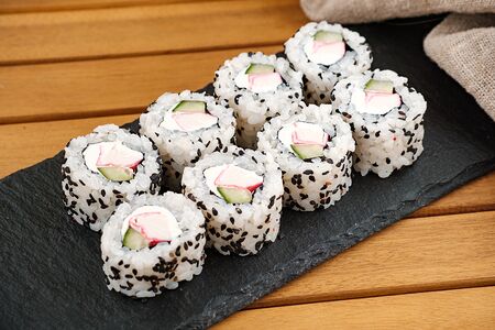 Калифорния с крабом