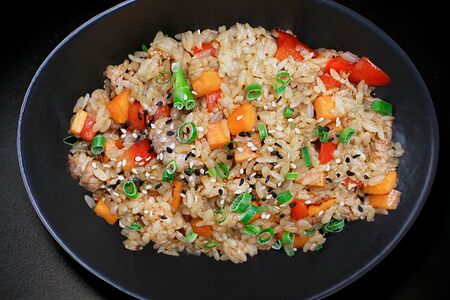 Рис вок со свининой