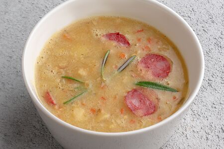 Суп гороховый