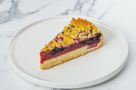 Вишневый пирог с крошкой