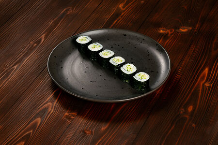 Ролл с огурцом