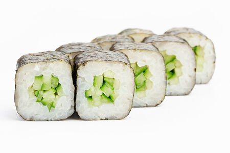 Ролл с огурцом