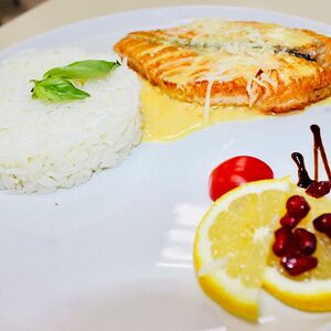 Семга под соусом Мороне