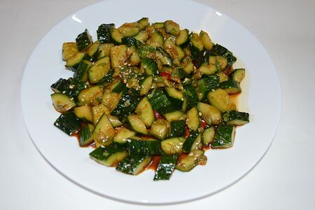 Салат Битые огурцы ( острое )