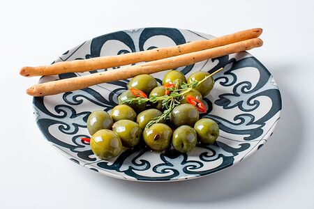 Оливки маринованные