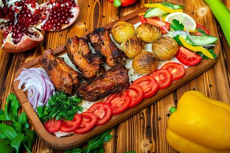 Комбо из свиных рёбрышек 