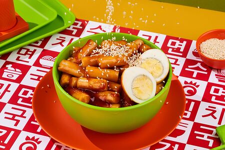 Токпокки с яйцом