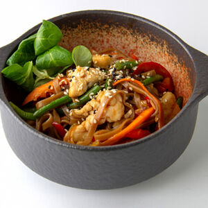 Вок с курицей