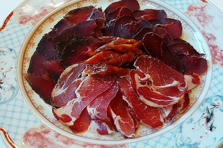 Сыровяленое ассорти