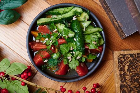 Малосольные огурцы и томаты собственного посола