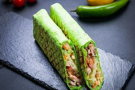 Шаурма в чесночном лаваше