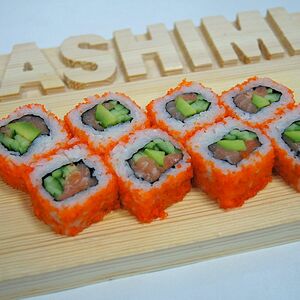 Калифорния с лососем