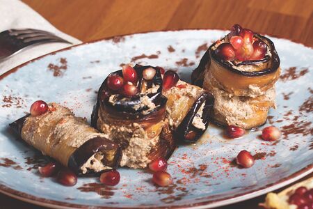 Баклажаны с орехами