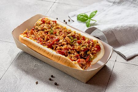Хот-дог со свининой