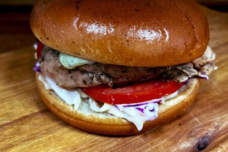 Чикен Бургер