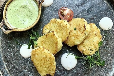 Белорусские драники с соусом