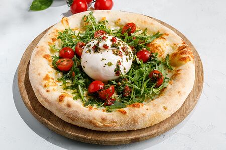 Пицца с бурратой и соусом чимичурри