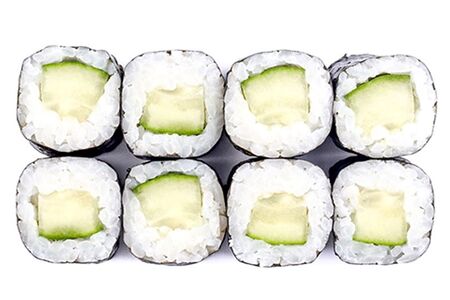 Классический ролл с огурцом