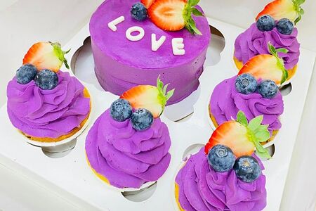 Бенто-торт и капкейки Любимой