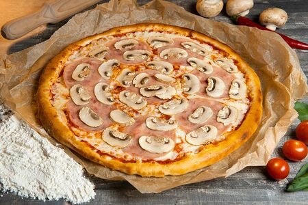 Пицца Ветчина и грибы 25 см