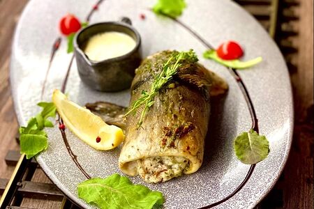 Форель с овощами и сливочным сыром