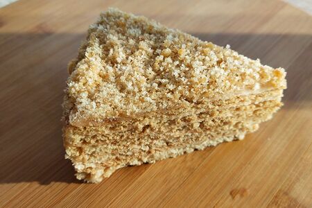 Пирожное Медовое