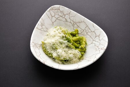 Мачерони с песто