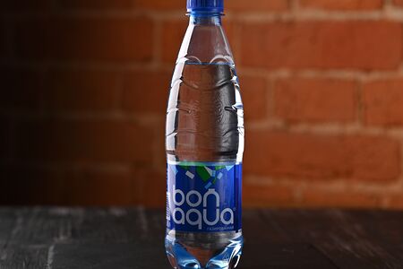 BonAqua газированная