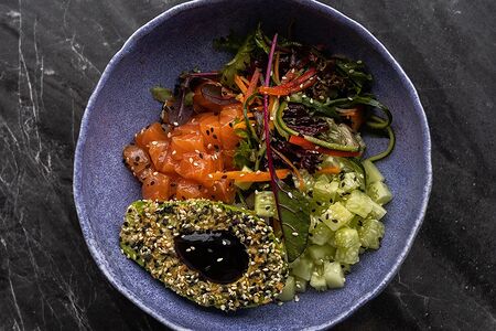 Поке с лососем