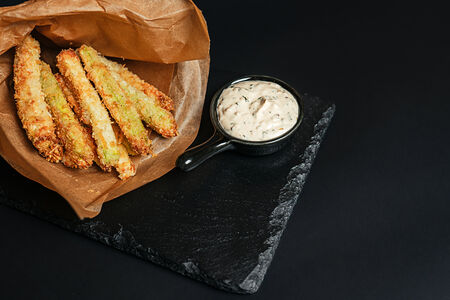 Цукини фри с соусом ранч