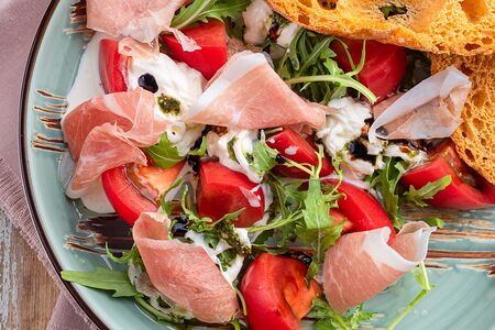 Салат Прошутто