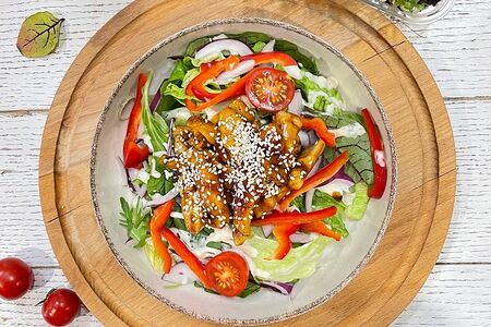 Азиатский салат с курицей