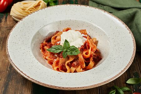 С вялеными томатами и страчателлой