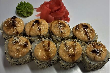Ролл запеченный с тигровой креветкой