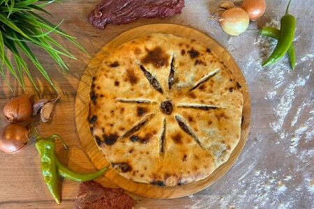 Пирог с мясом большой