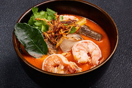 Том ям с кокосовым молоком