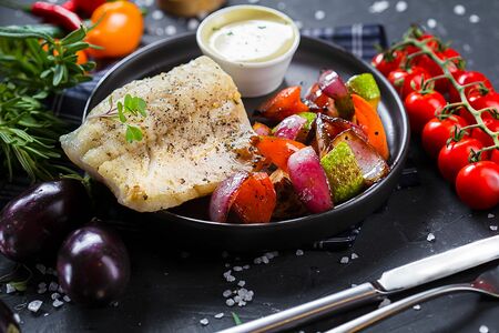 Филе Судака с припущенными овощами