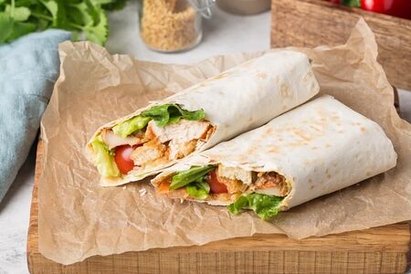 Ролл Цезарь с курицей