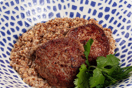 Котлеты из индейки с гречневым ризотто