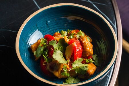 Теплый с баклажанами и артишоками