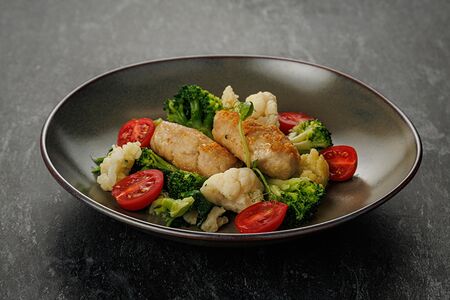 Котлетки по-итальянски с цветной капустой и брокколи