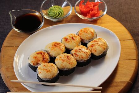 Роллы Аурус