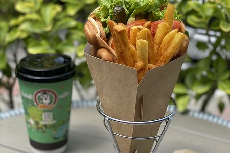 Гонконгская вафля с курицей и картофелем фри