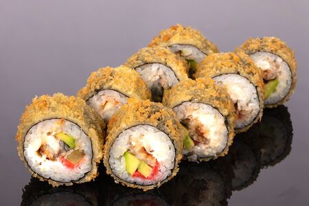 Ролл Унаги темпура 